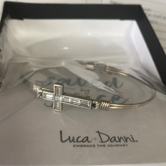 Luca + Danni Jewelry - Bangle Bracelet